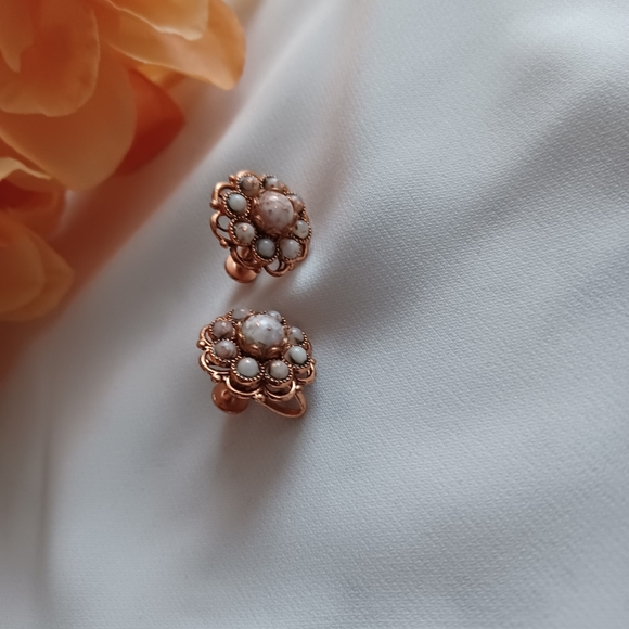 Vintage Copper Flaked Screw Earrings - Picture 3 of 13